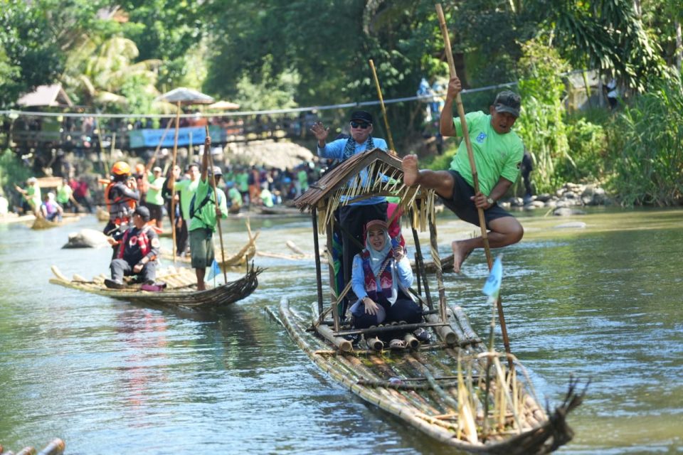 Festival Bamboo Rafting 2026. Poto Biro Adpim Kalsel